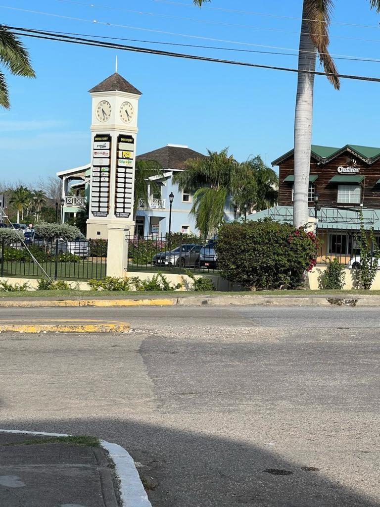 Ironshore Seaview Apartment Montego Bay Exterior photo